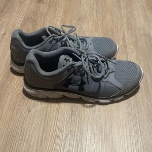 Men’s Under Armour running shoes